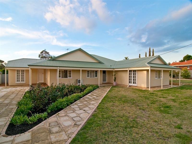 389 Morrison Road, Swan View WA 6056