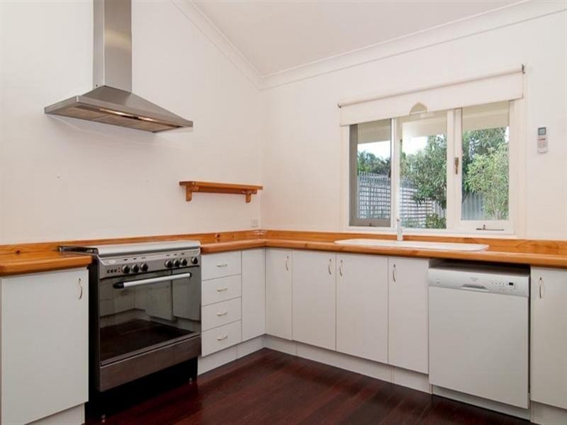 389 Morrison Road, Swan View WA 6056