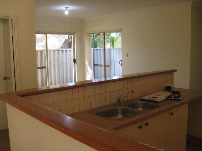 4/54 Loton Avenue, Midland WA 6056
