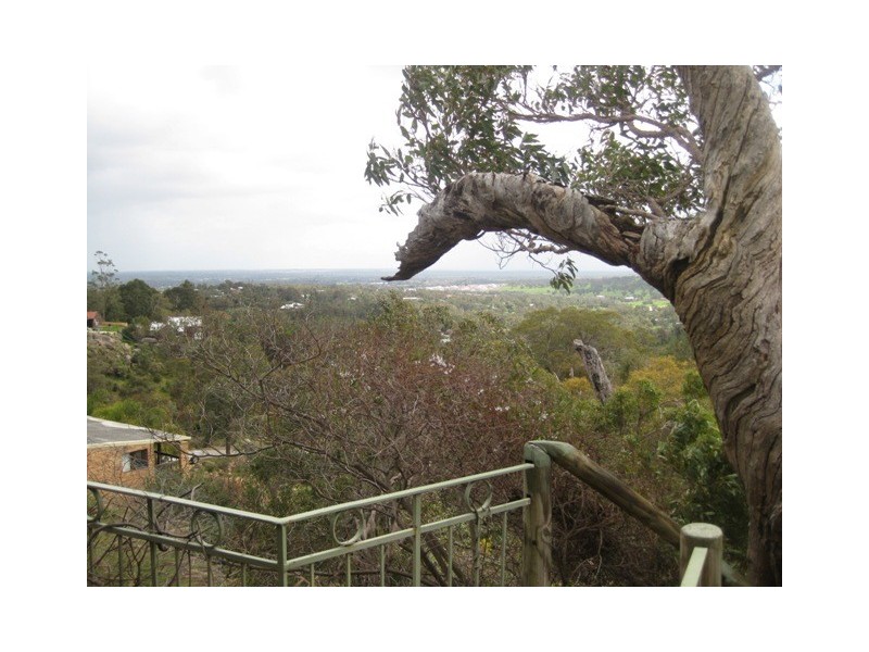 3 Hillway, Swan View WA 6056