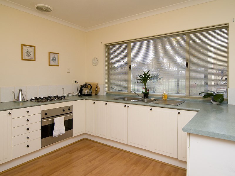 Unit 2, 22 Gentle Circle, South Guildford WA 6055