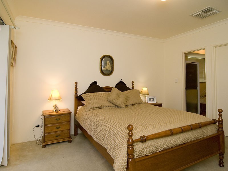 Unit 2, 22 Gentle Circle, South Guildford WA 6055