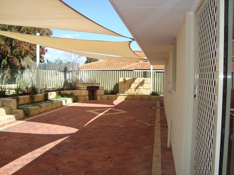 16 Maradu Crescent, Wanneroo WA 6065