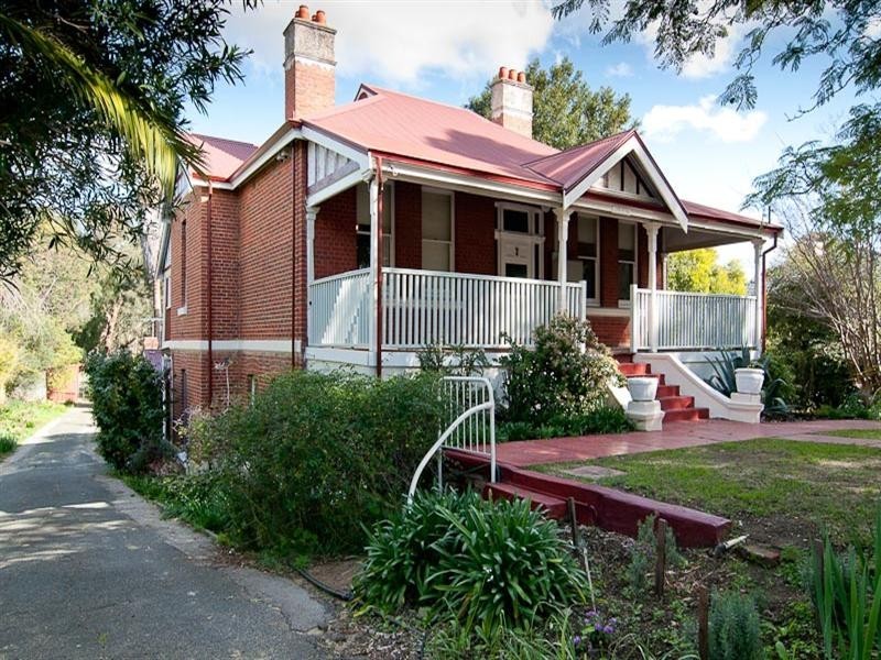 35 Helena Street, Guildford WA 6055