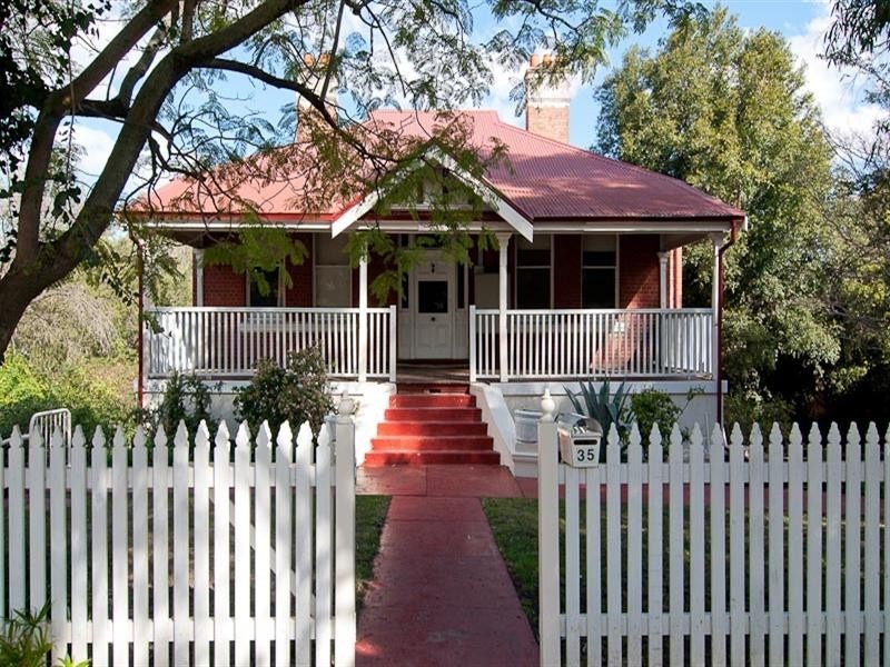 35 Helena Street, Guildford WA 6055