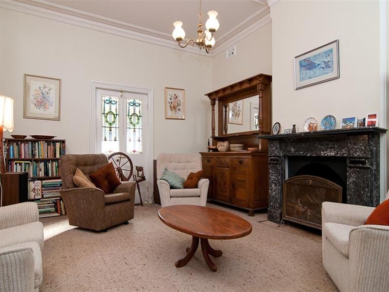 35 Helena Street, Guildford WA 6055