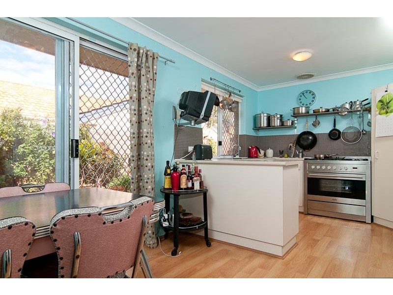 13, 11 Elvire Street, Viveash WA 6056