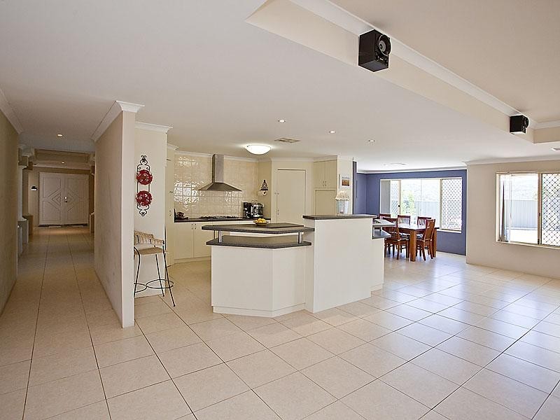 26 Dongara Circle, Jane Brook WA 6056