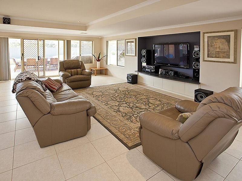 26 Dongara Circle, Jane Brook WA 6056