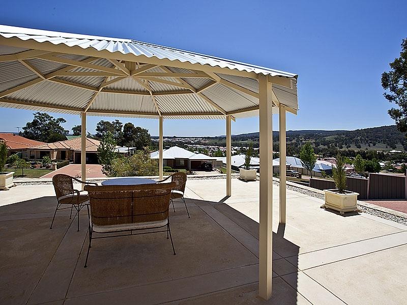 26 Dongara Circle, Jane Brook WA 6056