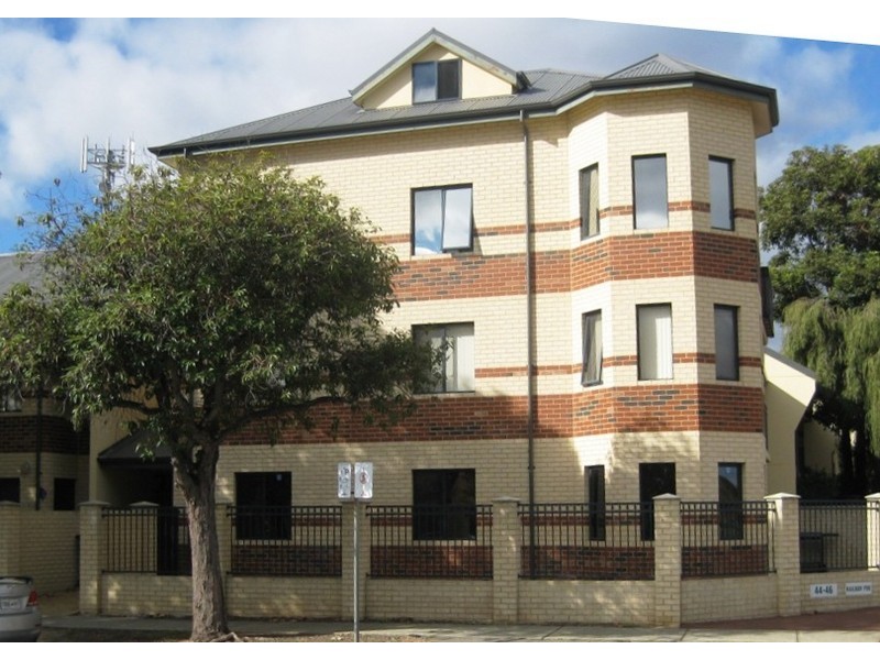 18, 44 Railway Parade, Midland WA 6056