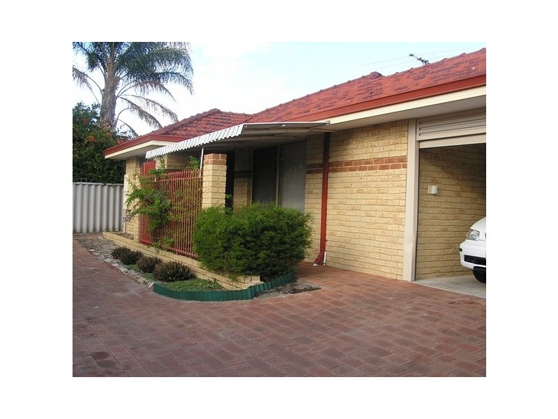 135A Knutsford Avenue, Rivervale WA 6103