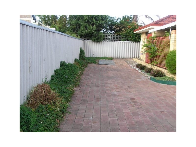 135A Knutsford Avenue, Rivervale WA 6103