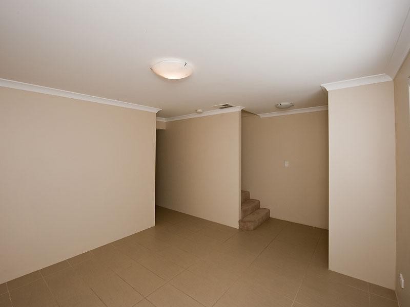 4, 12 Charles East Street, Midland WA 6056