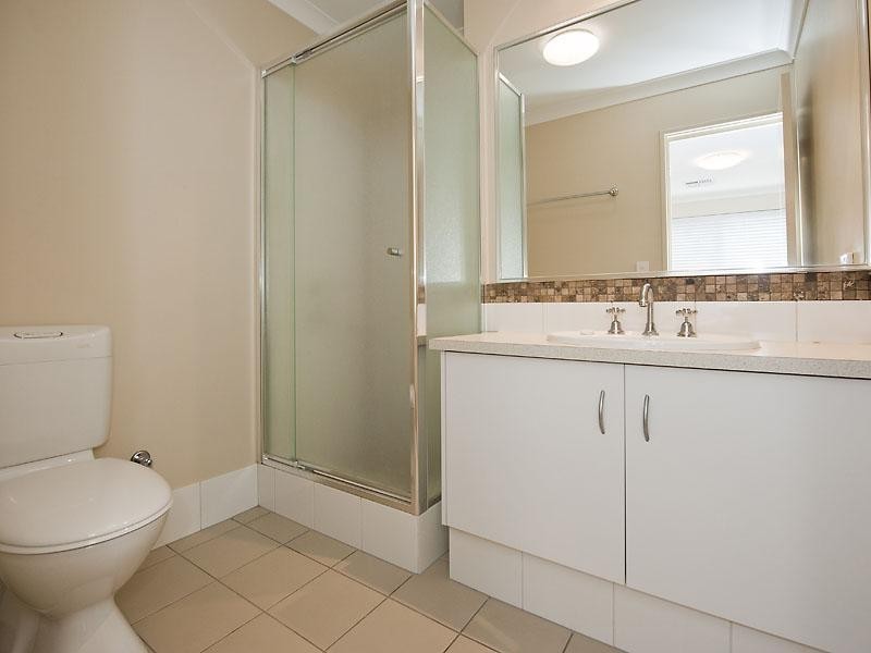 4, 12 Charles East Street, Midland WA 6056
