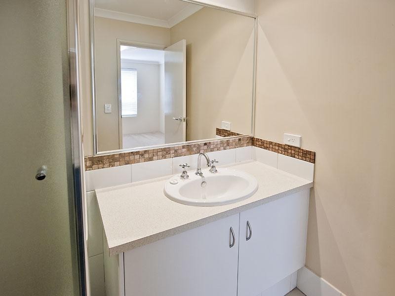4, 12 Charles East Street, Midland WA 6056