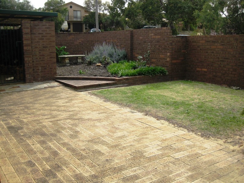 9 Dagmar Way, Swan View WA 6056