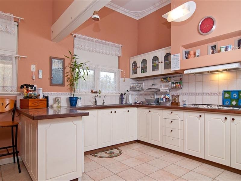 139 Anzac Terrace, Bassendean WA 6054
