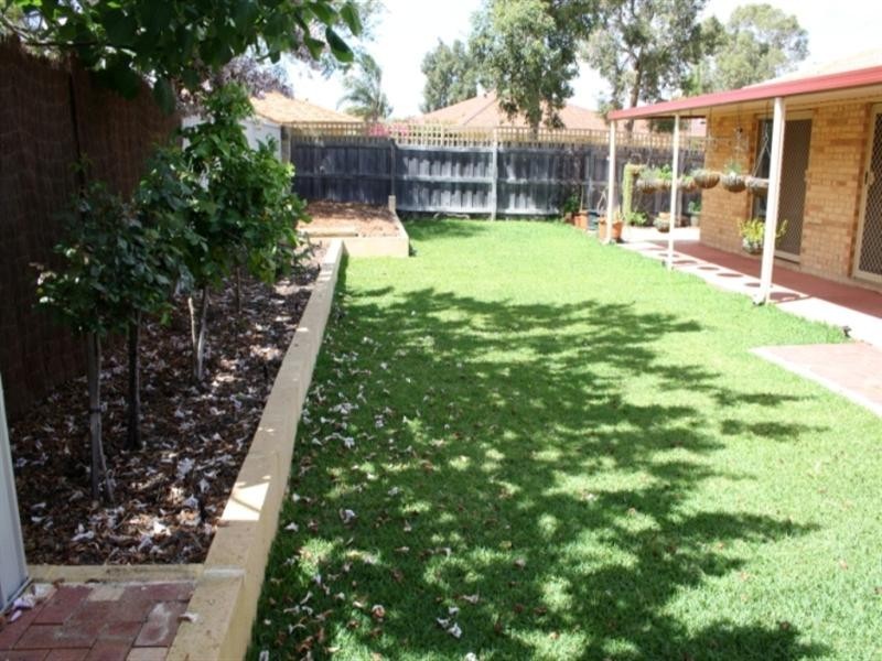 73 Lewis Jones Cross, Stratton WA 6056