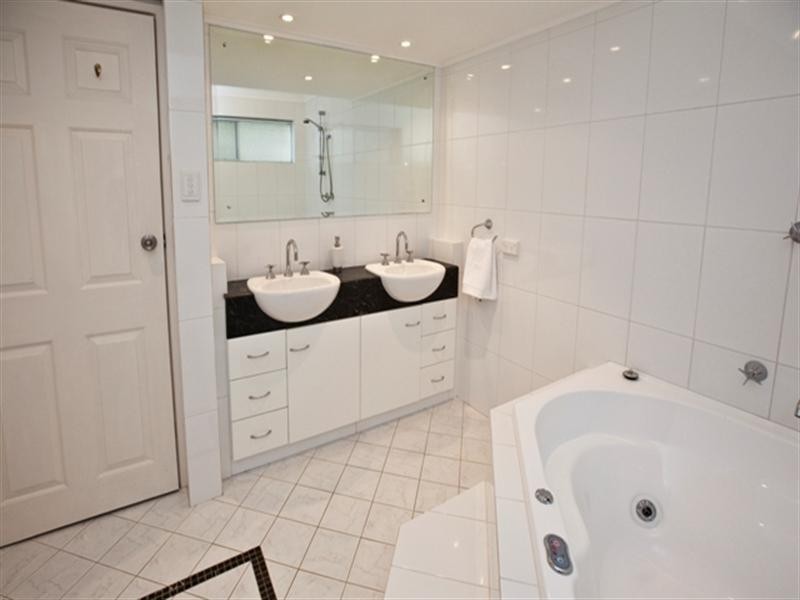 1 Fischer, Darlington WA 6070