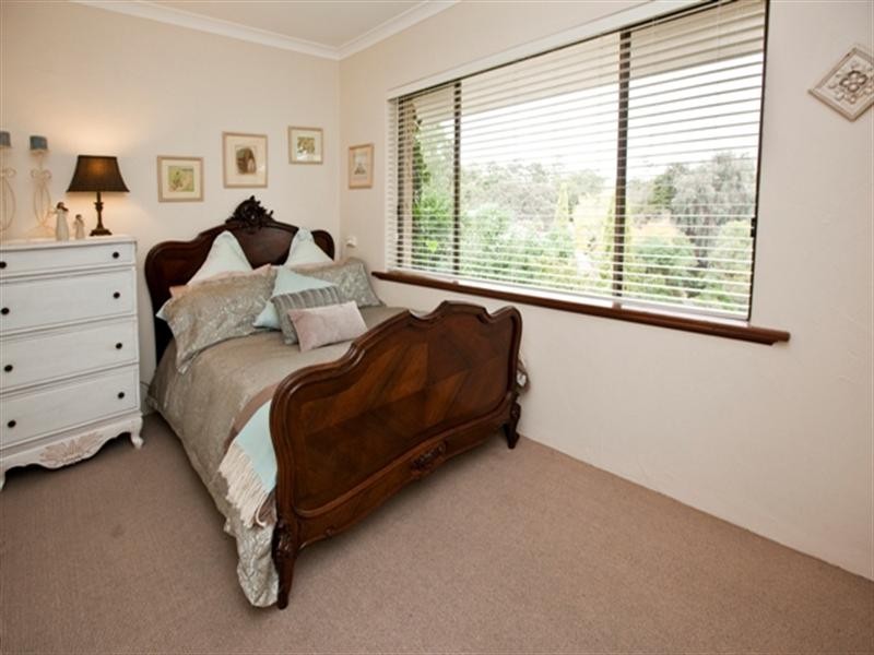 1 Fischer, Darlington WA 6070