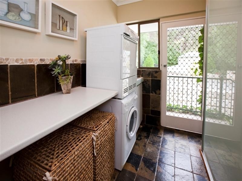 1 Fischer, Darlington WA 6070