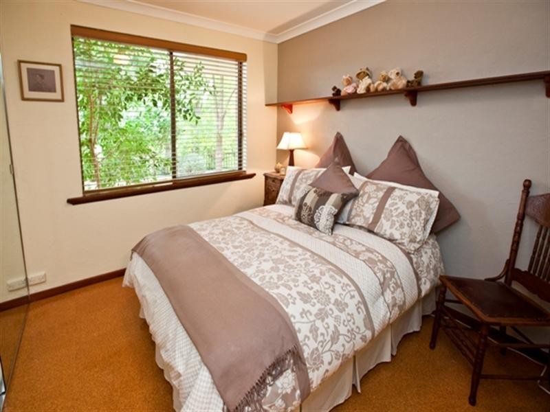 1 Fischer, Darlington WA 6070