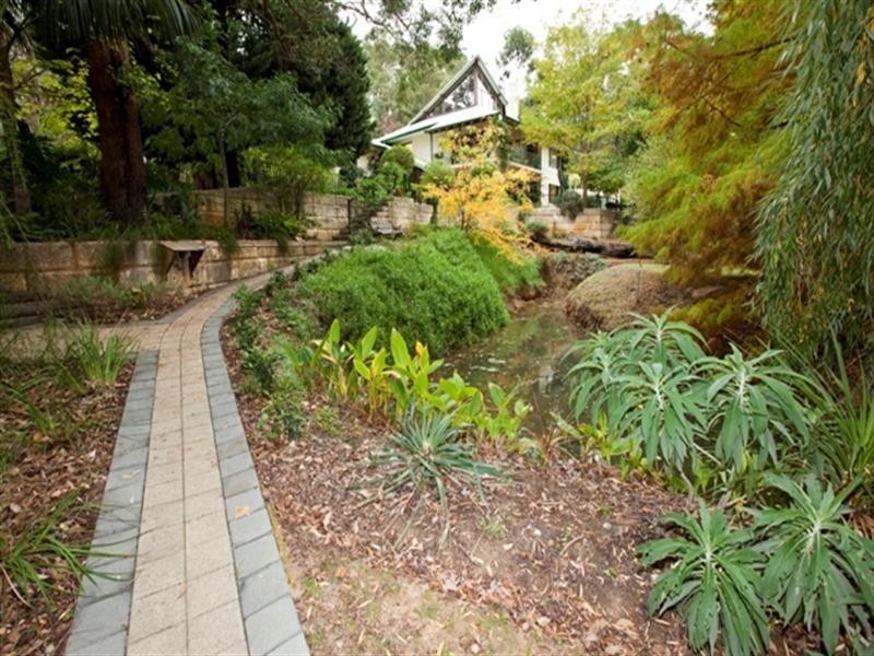 1 Fischer, Darlington WA 6070