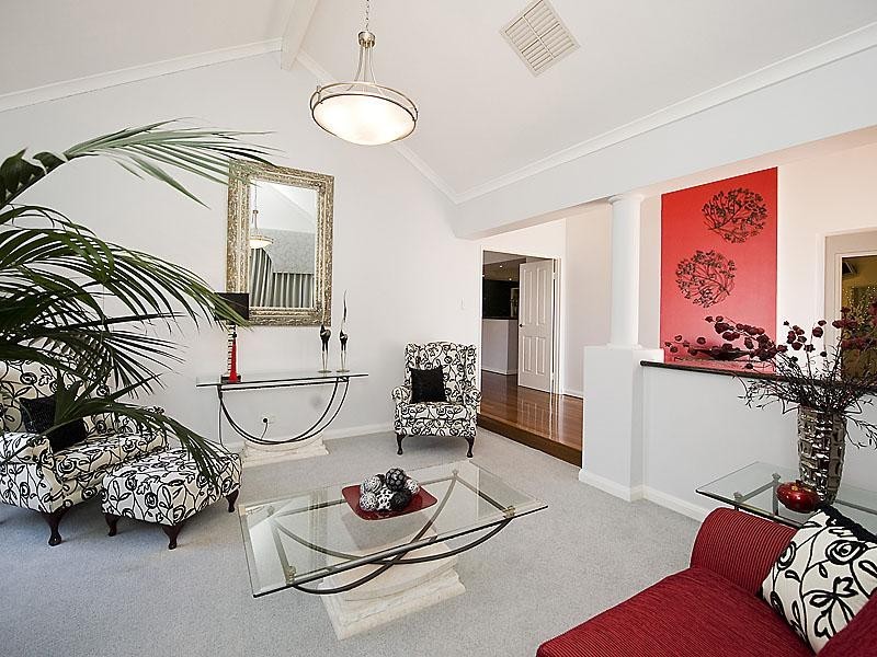 31 Fantail Crescent, Ellenbrook WA 6069