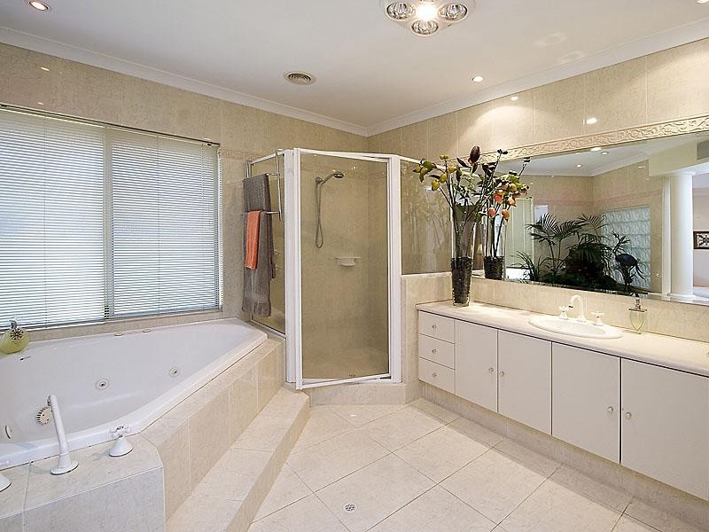 31 Fantail Crescent, Ellenbrook WA 6069