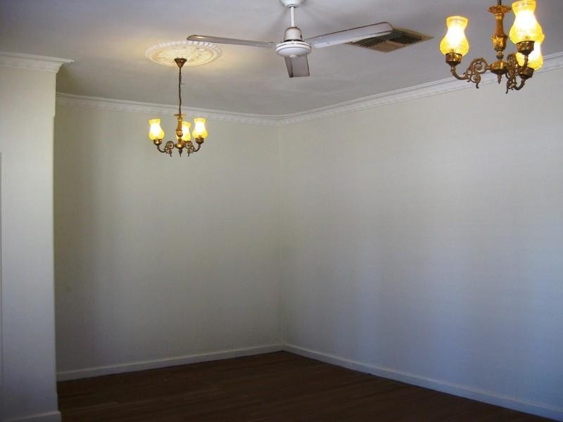 19 Salisbury Road, Midvale WA 6056