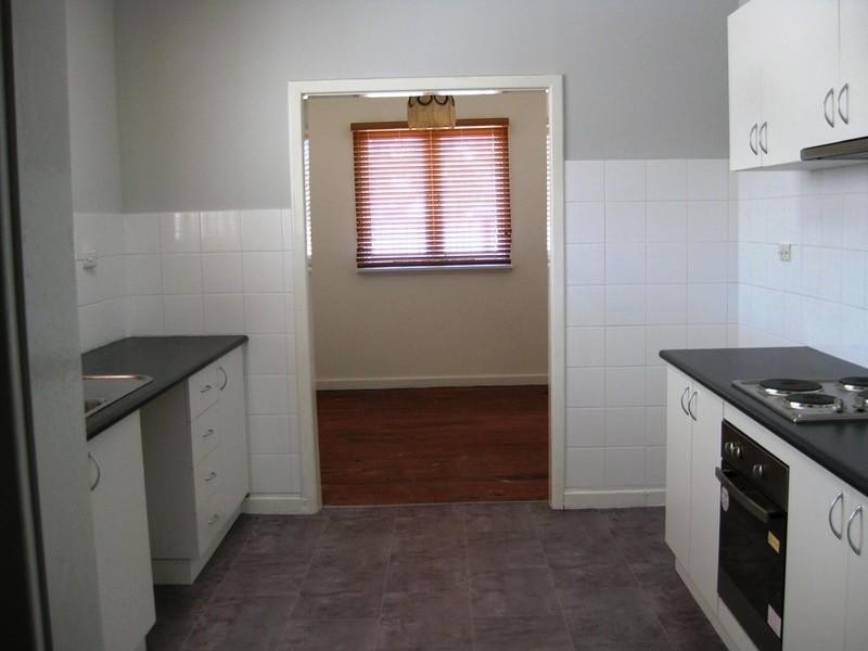 19 Salisbury Road, Midvale WA 6056