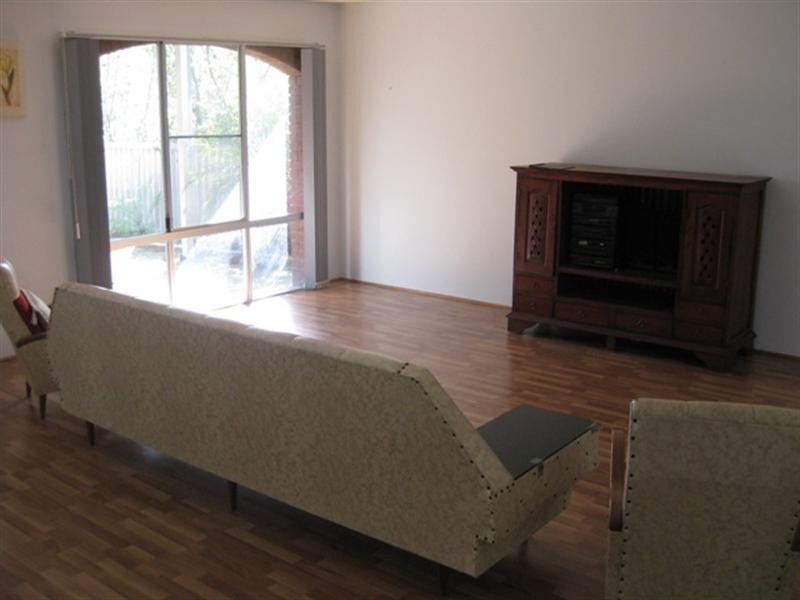 5 Buninyong Road, Greenmount WA 6056