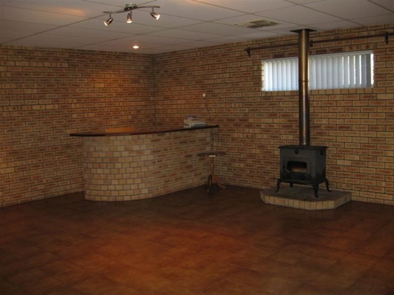 5 Buninyong Road, Greenmount WA 6056