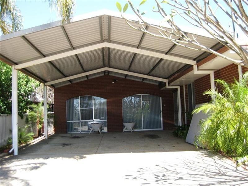 5 Buninyong Road, Greenmount WA 6056