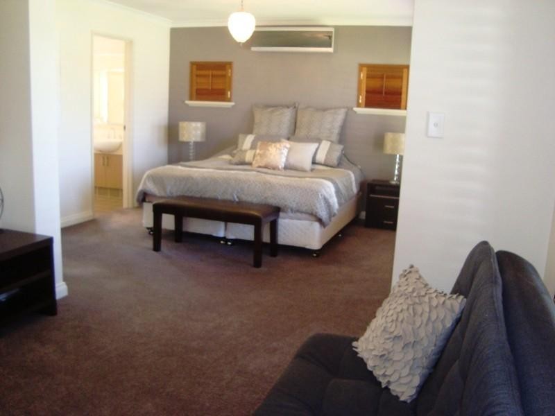 8 Chimera Terrace, Atwell WA 6164