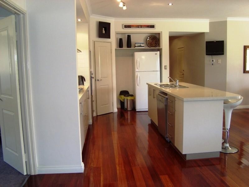 8 Chimera Terrace, Atwell WA 6164