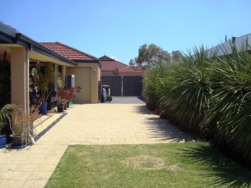 8 Chimera Terrace, Atwell WA 6164