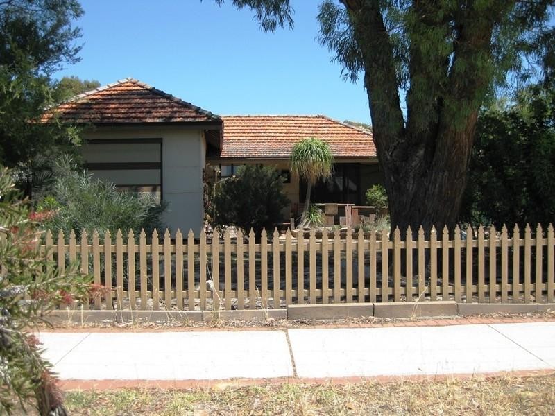 29 Wroxton Street, Midland WA 6056