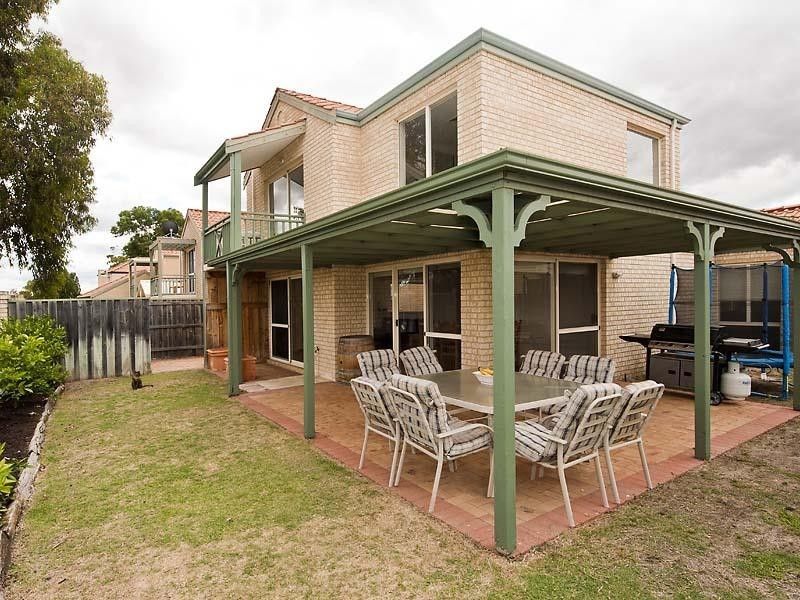 23 Lakefront Circle, The Vines WA 6069