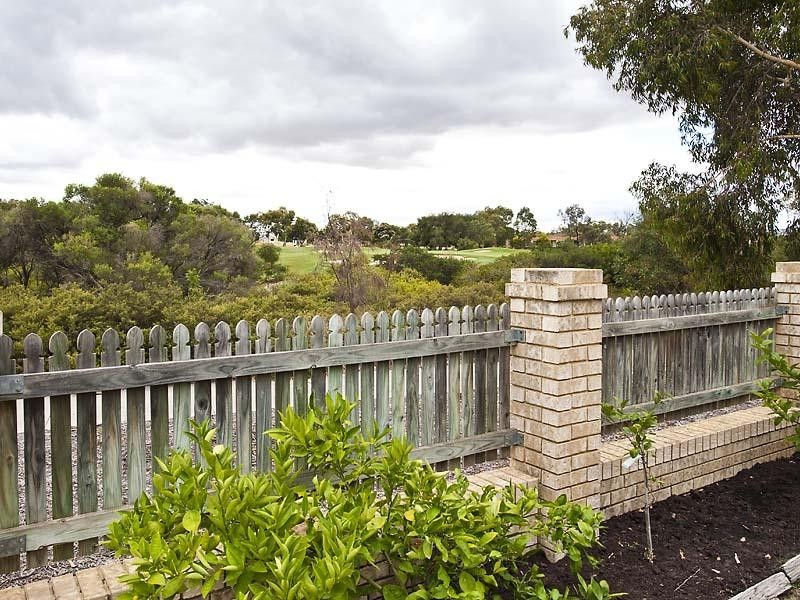 23 Lakefront Circle, The Vines WA 6069