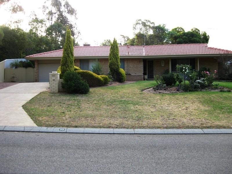 10 Damascus Drive, Greenmount WA 6056