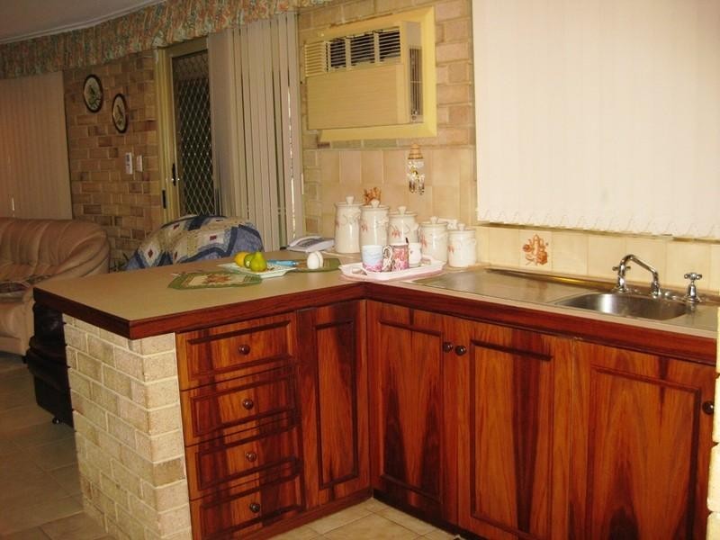 10 Damascus Drive, Greenmount WA 6056