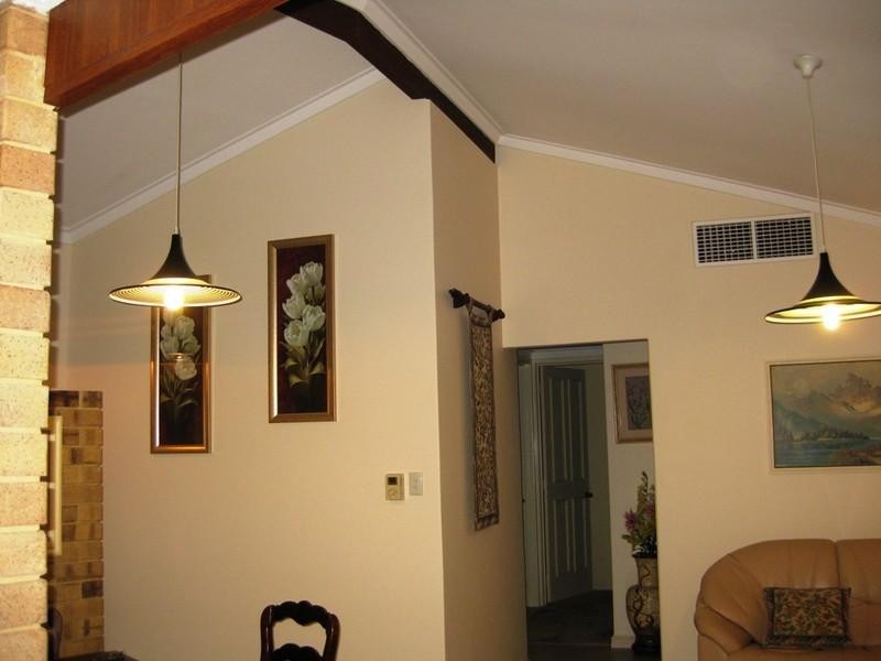 10 Damascus Drive, Greenmount WA 6056