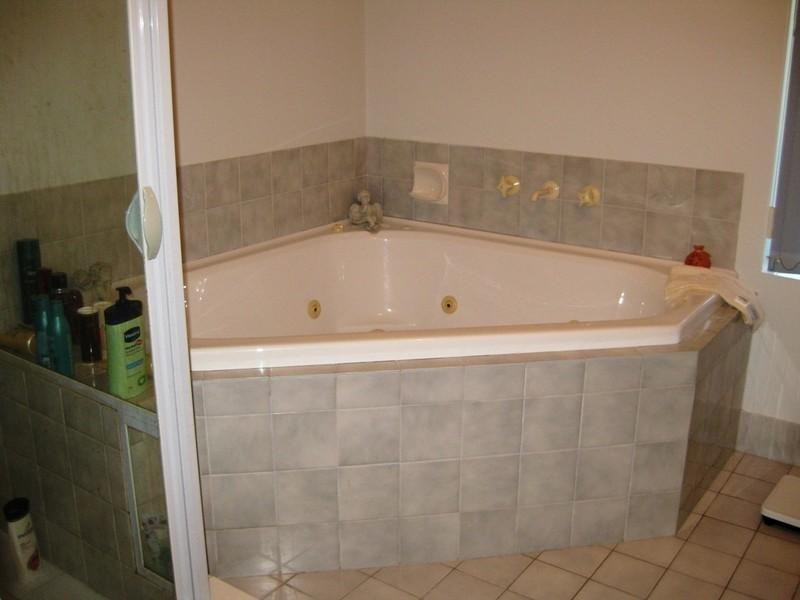 10 Damascus Drive, Greenmount WA 6056