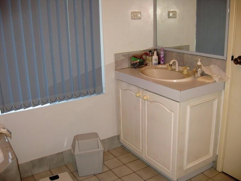 10 Damascus Drive, Greenmount WA 6056