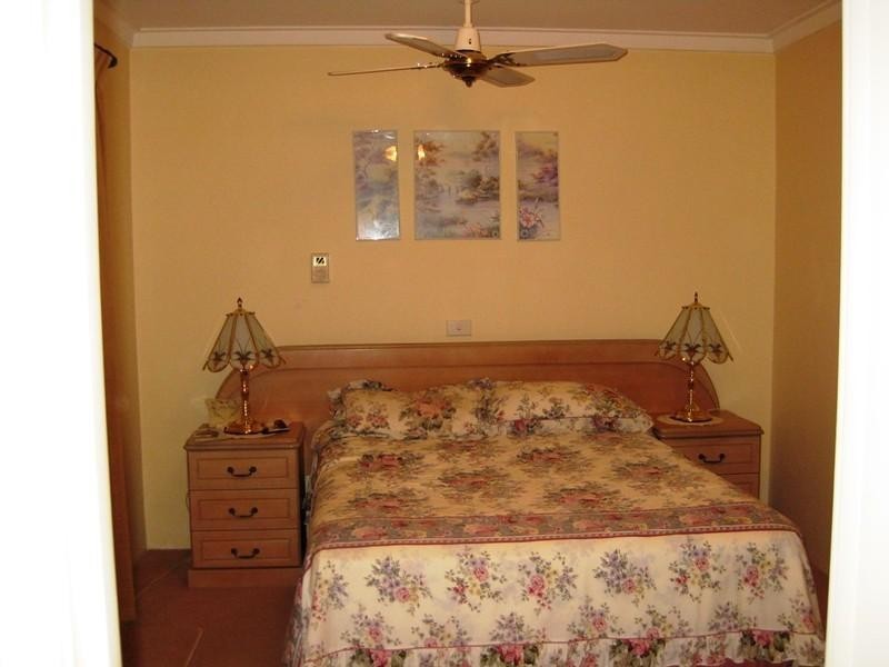 10 Damascus Drive, Greenmount WA 6056