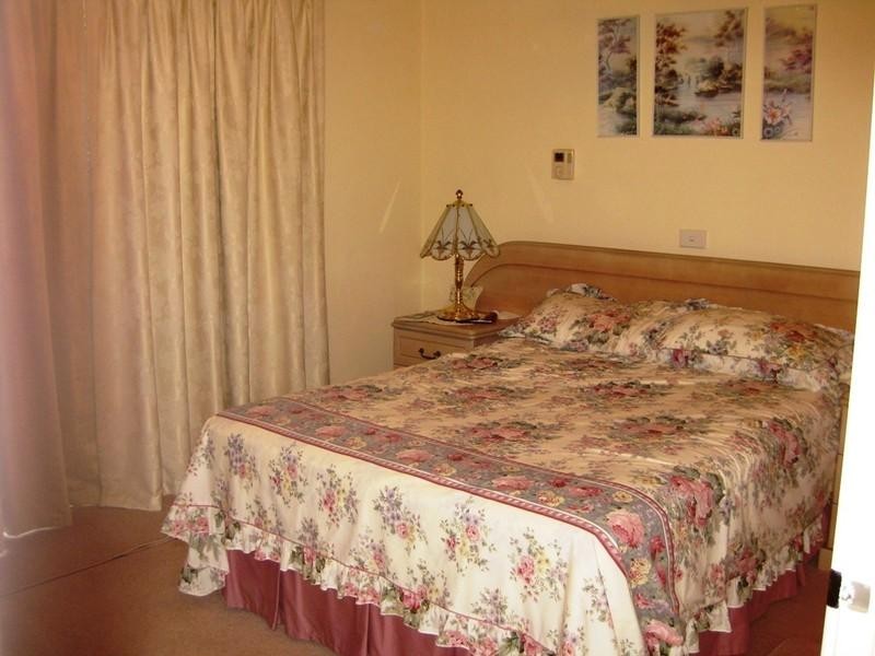 10 Damascus Drive, Greenmount WA 6056