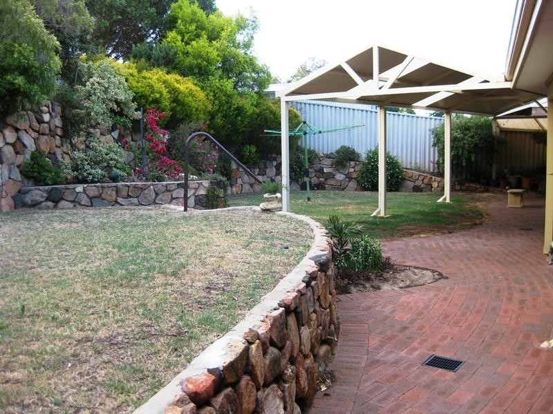 10 Damascus Drive, Greenmount WA 6056