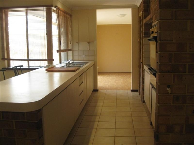 23 Bernley Drive, Viveash WA 6056